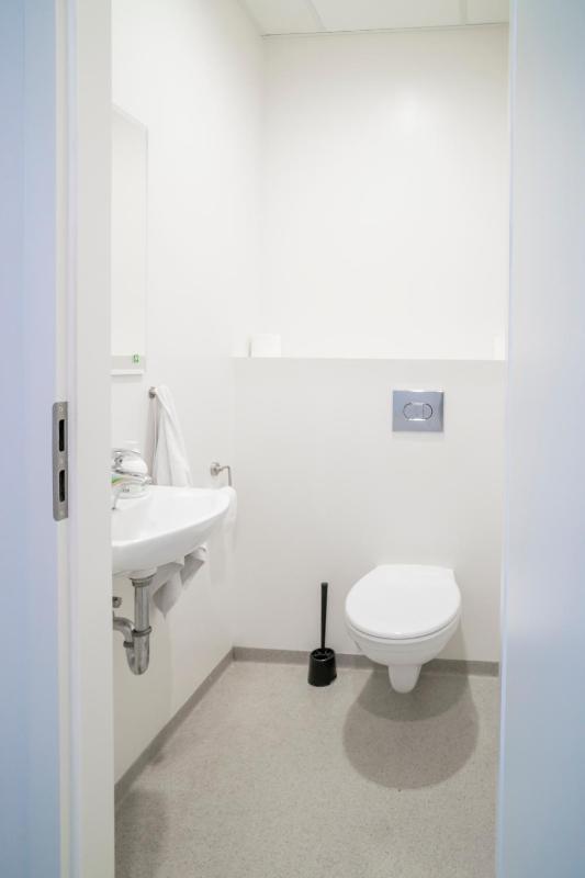 Triple Room with Shared Bathroom image 4