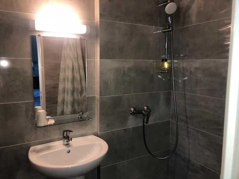 Double Room image 2