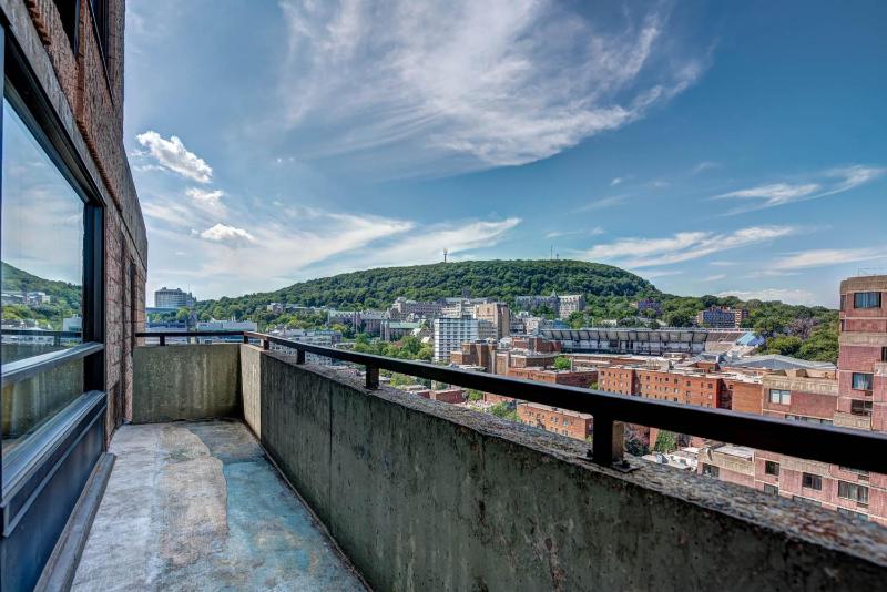 LaCité Cozy Apartment Close to Central Montreal - image 14