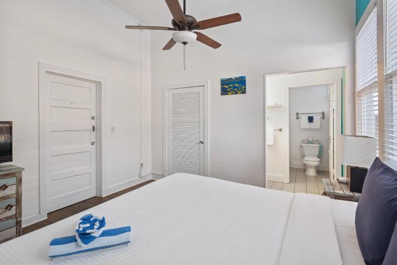 King Room image 2