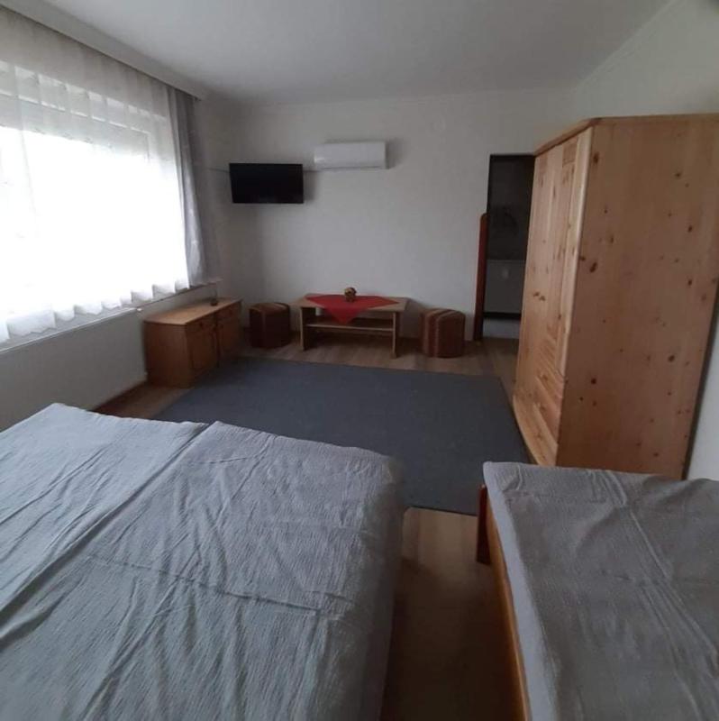 Triple Room image 1