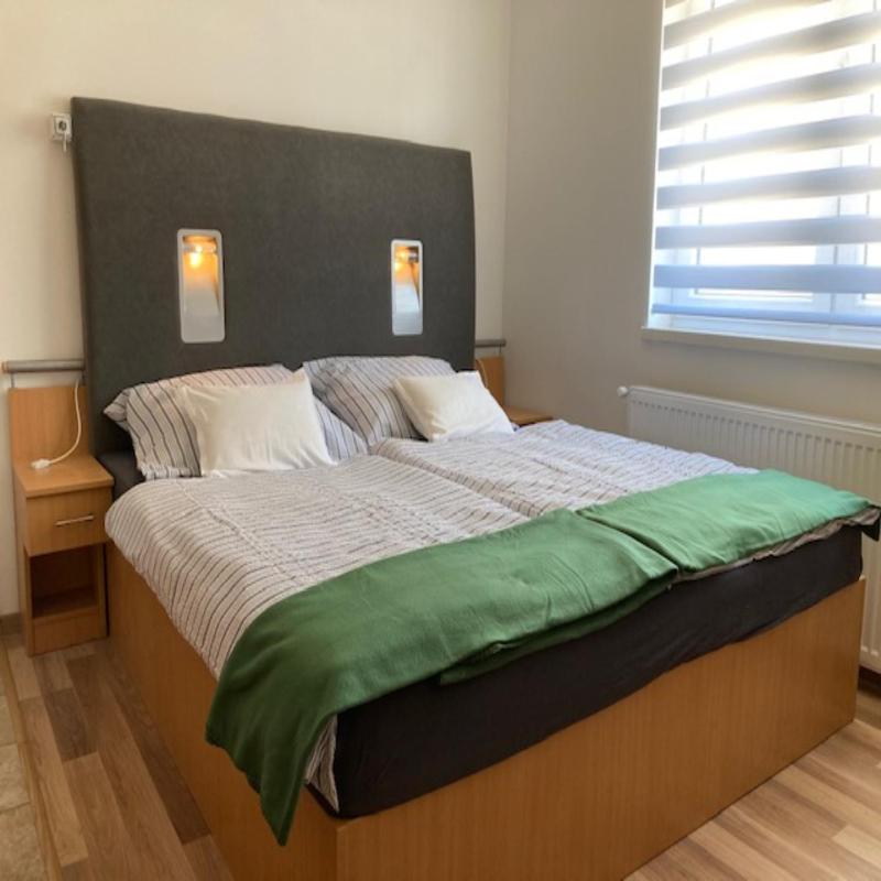 Deluxe Double Room with Shower image 4