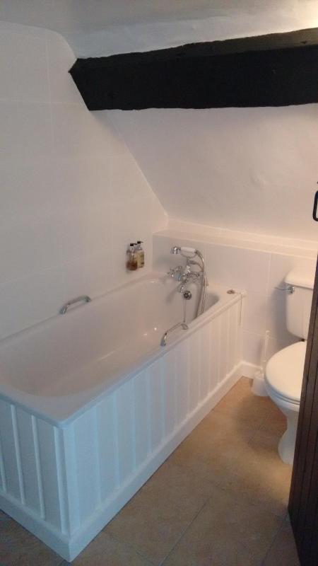 Standard Double Room image 3