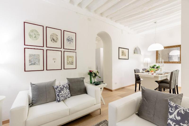 Orchidea Bianca a 2 Bedrooms 2 Bathrooms Understated Luxury with a Welcoming Ambience - image 19
