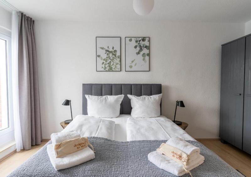 Two-Bedroom Duplex Suite with balcony image 2
