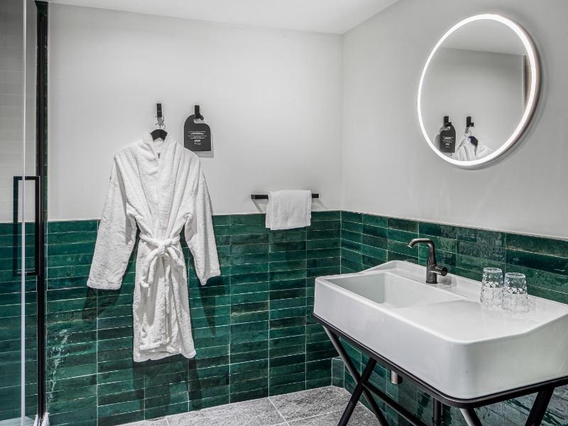 Maisons du Monde Hôtel & Suites - La Rochelle Vieux Port - image 37