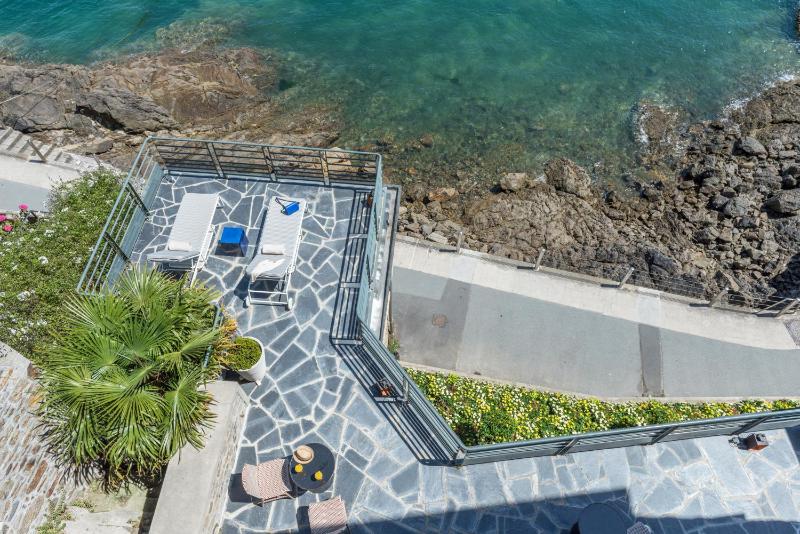 Prestige Double Room with Terrace and Sea View image 1