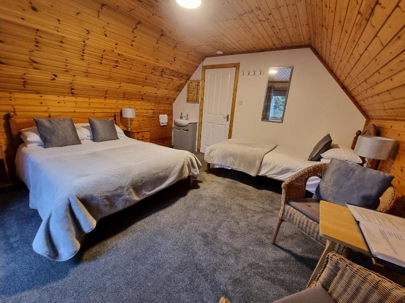 Triple Room with Private Bathroom image 1