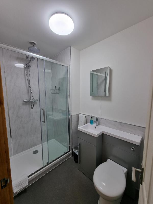 Standard Triple Room image 3