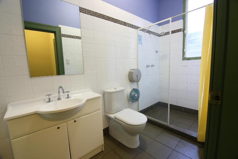 Triple Room with Shared Bathroom image 2