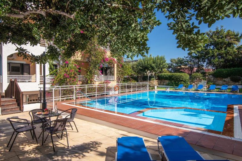 Iliostasi Beach Apartments - image 24