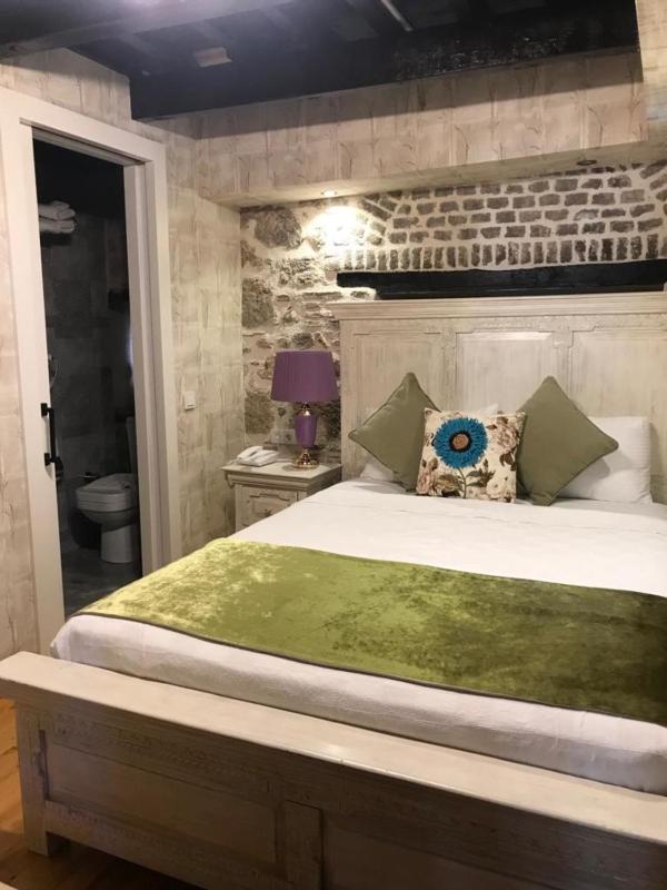 Superior Double Room image 1