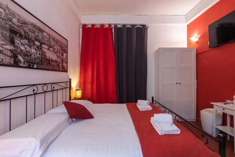 Studio Apartment image 4