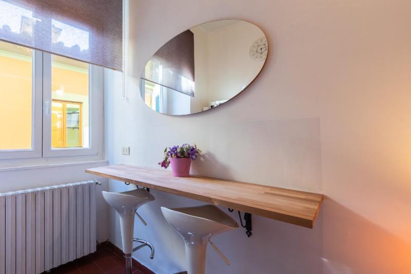 Studio Apartment image 2