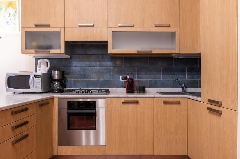 Studio Apartment image 4