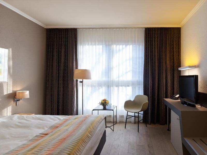 Standard Single Room image 2
