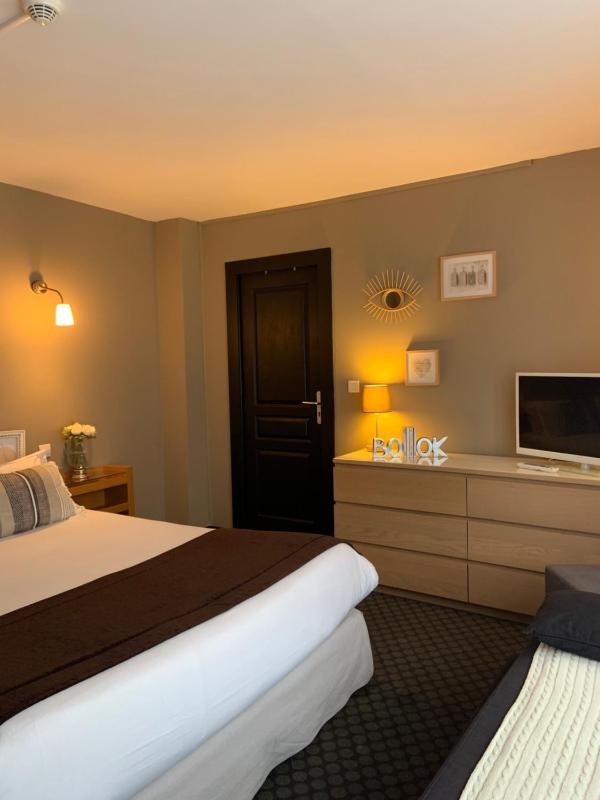 Privilege Double Room image 4