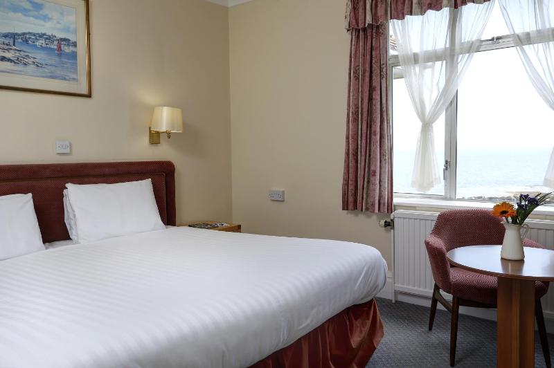 Double Room with Sea View image 3