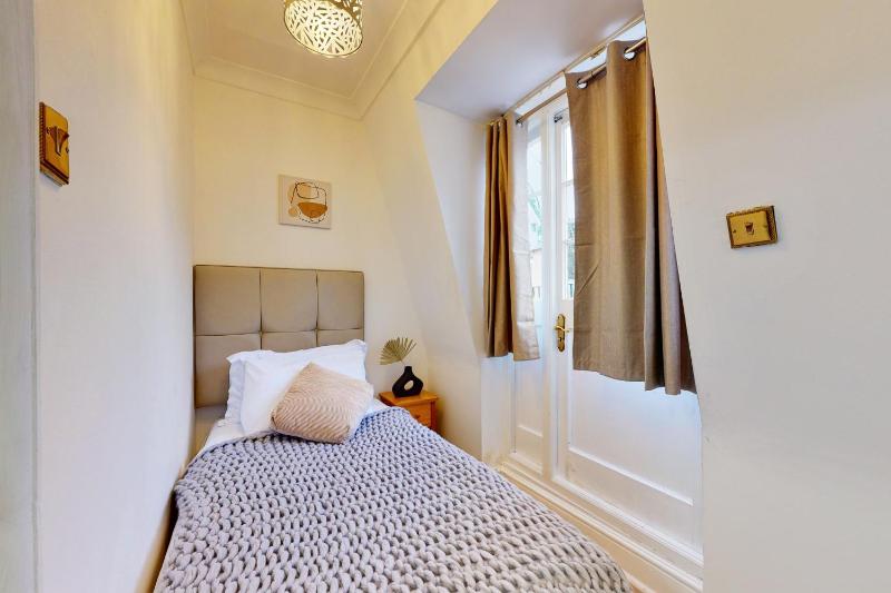 Two-Bedroom Apartment with Balcony image 2