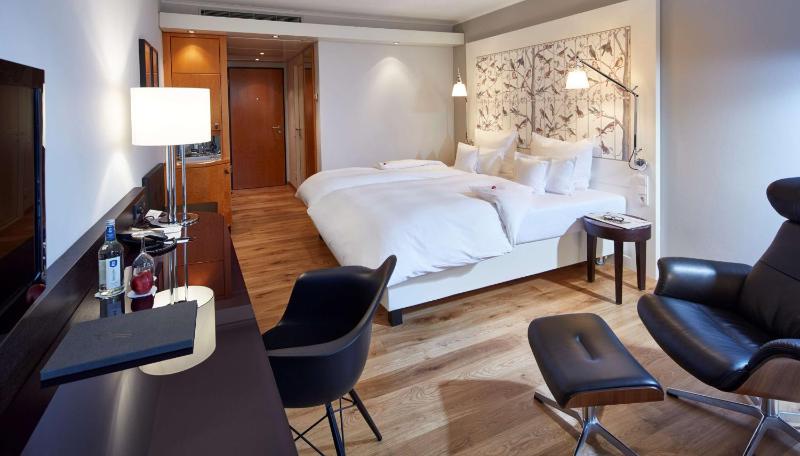 Deluxe Double Room image 1