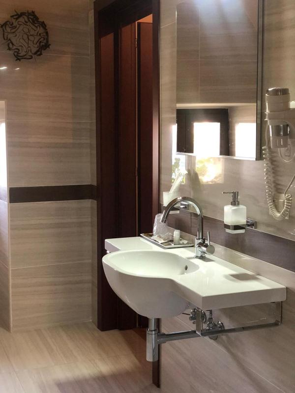 Triple Room image 3