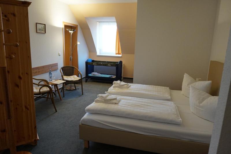 Superior Family Room image 1