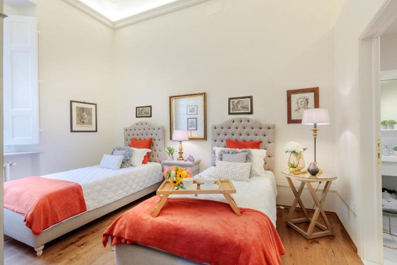 The Medieval Penthouse Indulge among History in a Luxury 5 Bedrooms Apartment - image 29