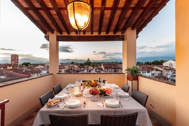 The Park View 4 Bedrooms Apartment with Terrace and Elevator inside the Walls of Lucca - image 9