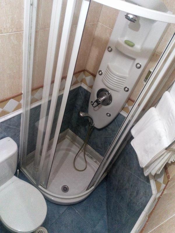 Double Room with Extra Bed image 4
