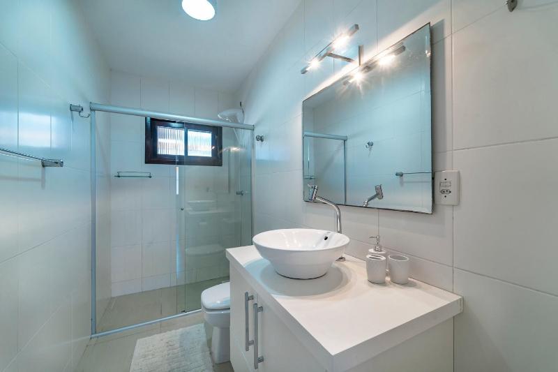 Casa na praia de Morrinhos Bombinhas para 10 pessoas Excelente localização - image 26