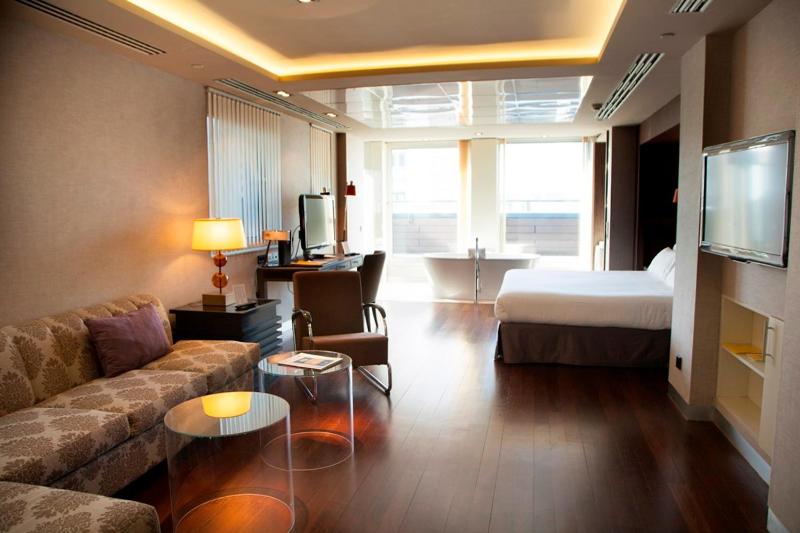 Suite with Terrace image 1