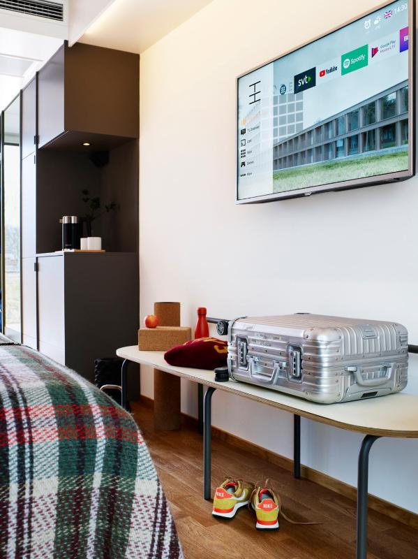 Standard Twin Room image 2