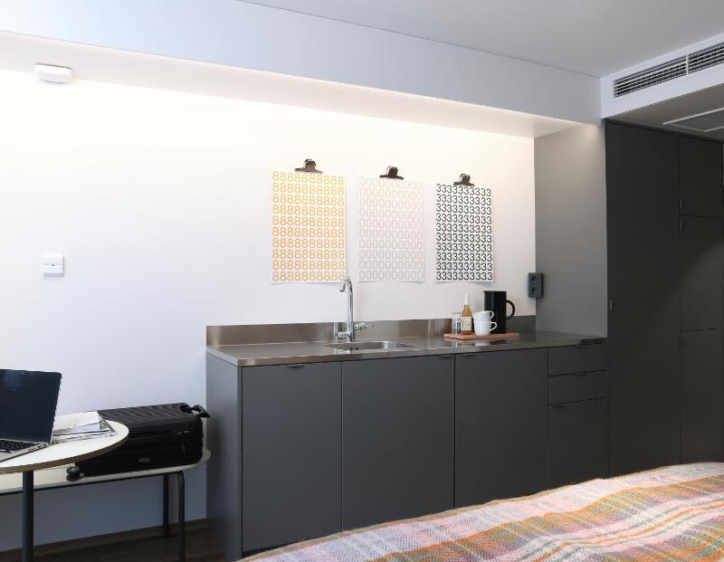 Twin Studio with Balcony - Accessible image 2