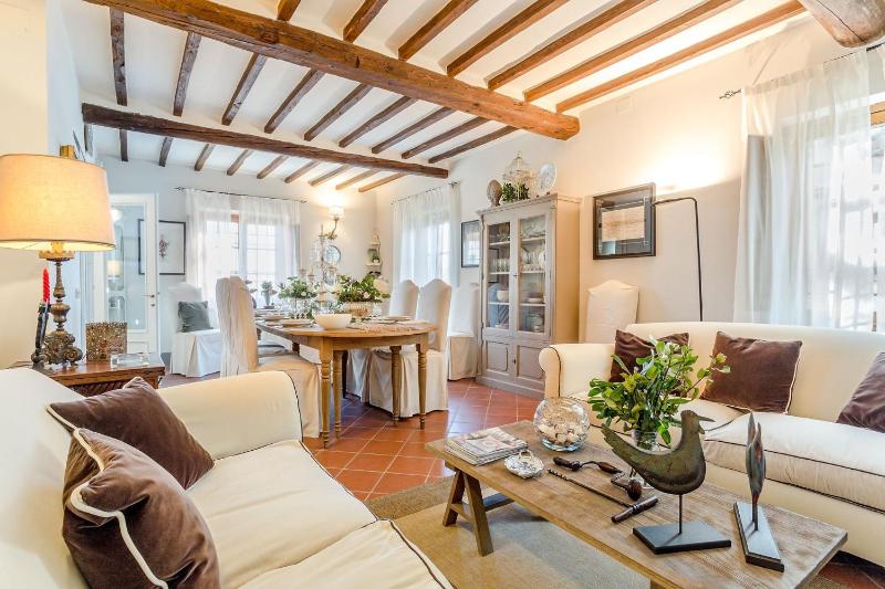 Villa Alberta Panoramic 4 Bedrooms Farmhouse with Private Pool in Lucca close to Town Centre - image 40