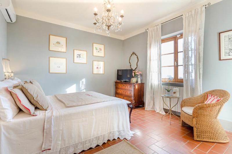 Villa Alberta Panoramic 4 Bedrooms Farmhouse with Private Pool in Lucca close to Town Centre - image 46