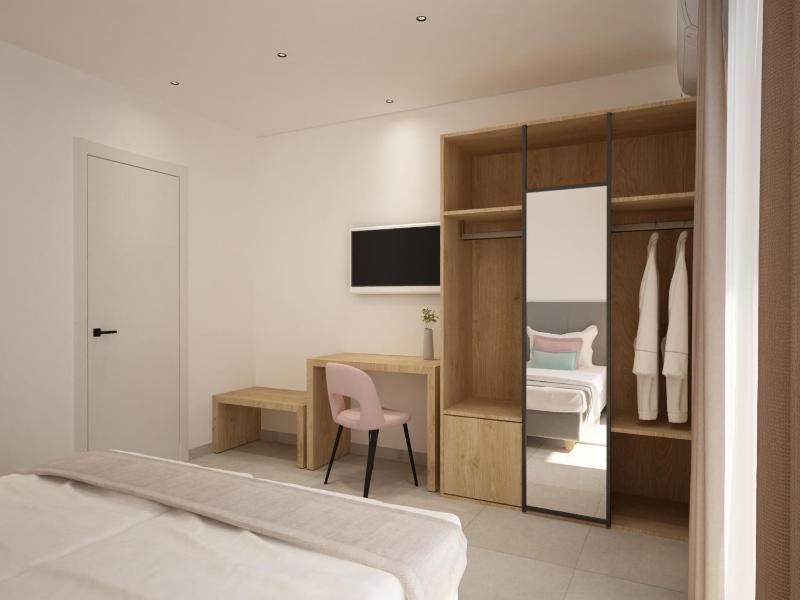 Deluxe Apartment image 2