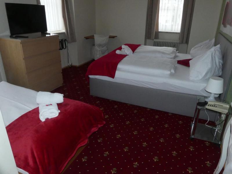 Triple Room image 2