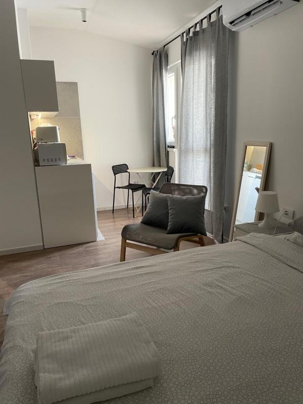 Slavija Square Apartments - image 11