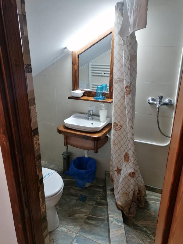 Double Room - Attic image 2