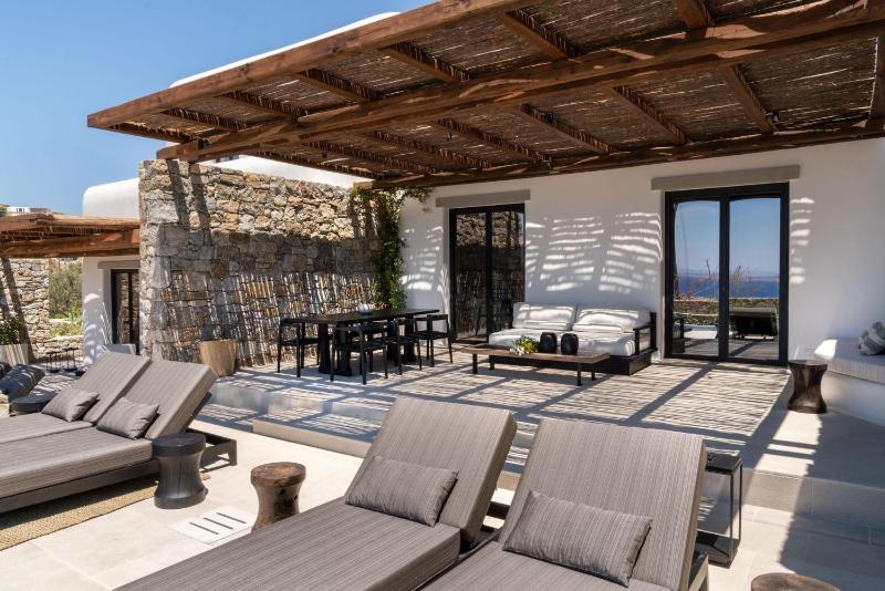 Artemis Villa with private pool image 3