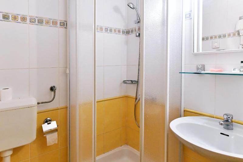 Single Room with Balcony image 3