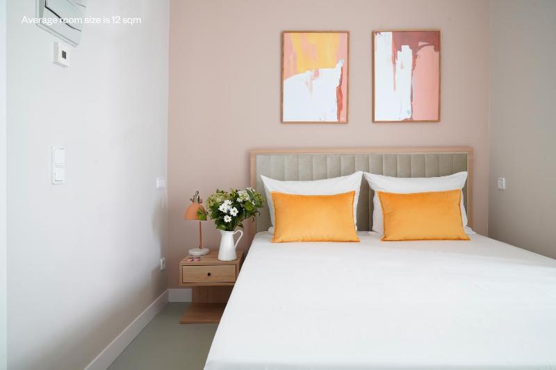 Small Room image 1