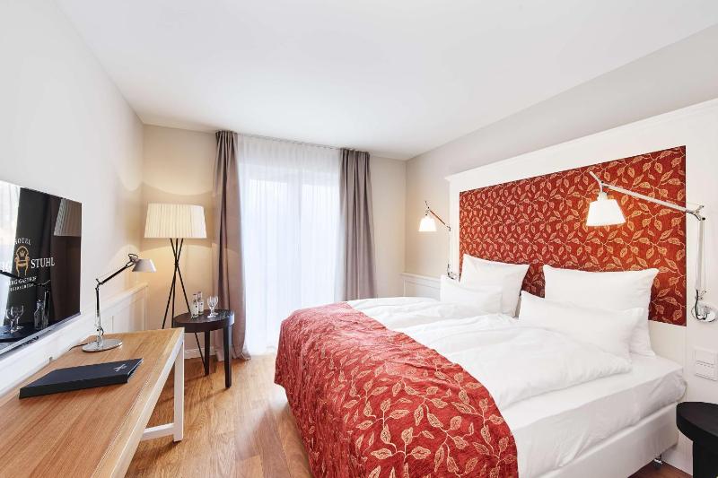 Superior Double or Twin Room with City View image 1