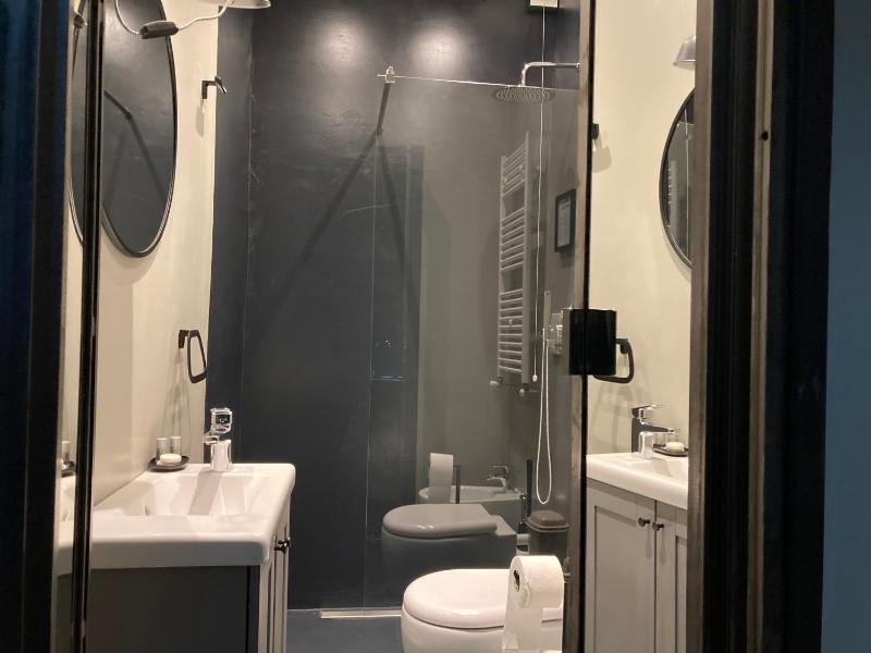 Superior Double Room image 3