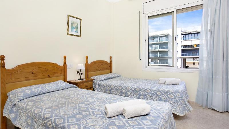 2 Ross - Lloret de Mar - image 18