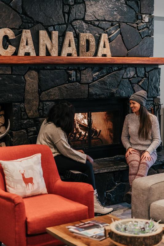 Basecamp Lodge Canmore - image 10