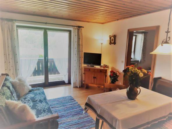 Apartment with Mountain View image 1
