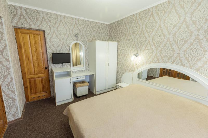 Suite image 3