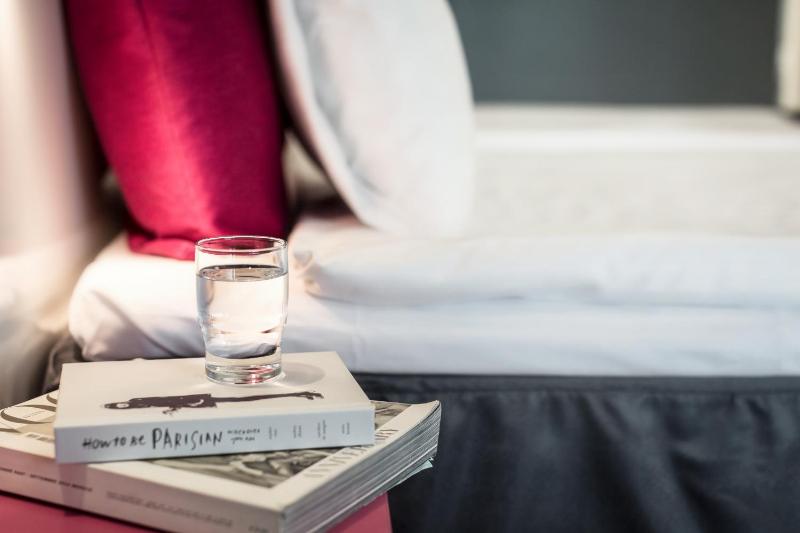 Superior King Room image 2