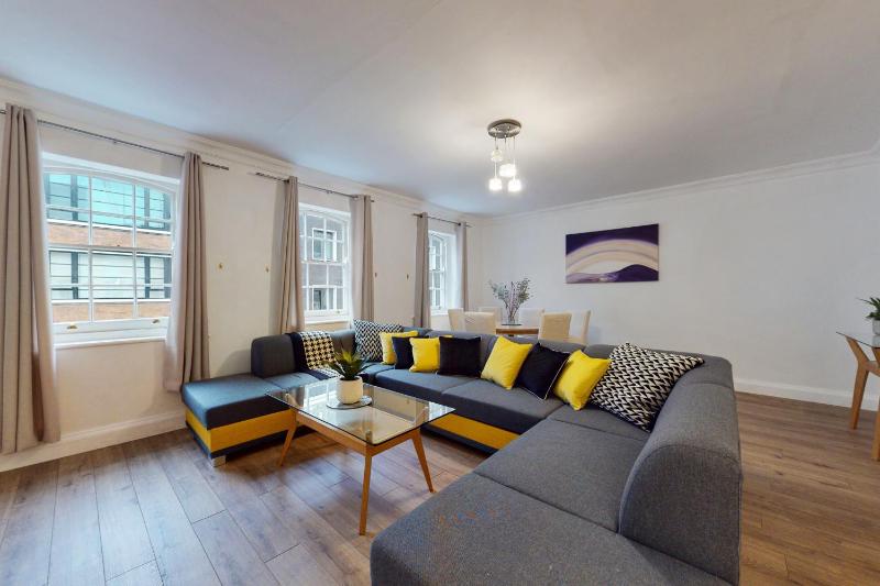 Superior Two-Bedroom Apartment image 3